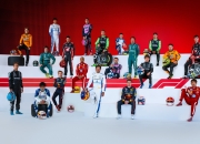 雷火电竞app-梅赛德斯逆转阿斯顿马丁，皮亚斯特里扛起全队