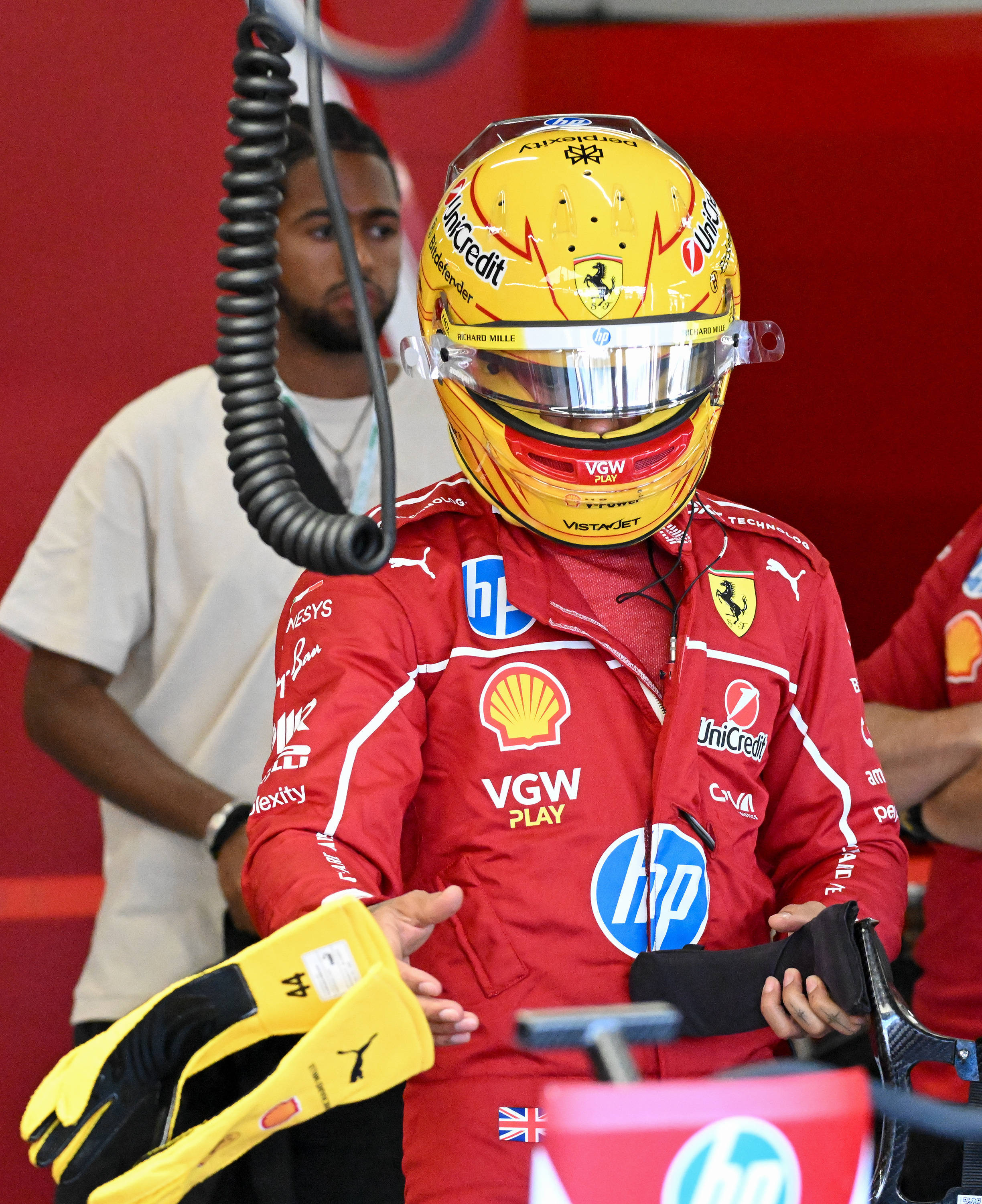 迈凯伦轻取哈斯车队,汉密尔顿带队取胜的简单介绍 迈凯伦轻取哈斯车队,汉密尔顿带队取胜的简单介绍