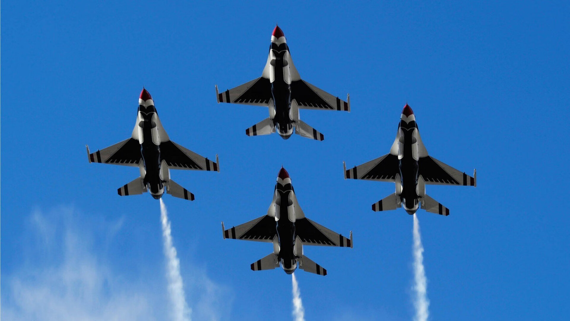 世界杯的城市荣光，当骑士与雄鹿在足球盛宴中重逢